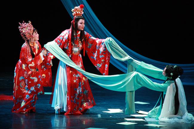 1原创青春越剧《红楼人物秀》获第二届中国校园戏剧节最高奖“中国戏剧奖•校园戏剧奖”.jpg 1原创青春越剧《红楼人物秀》获第二届中国校园戏剧节最高奖“中国戏剧奖•校园戏剧奖”.jpg