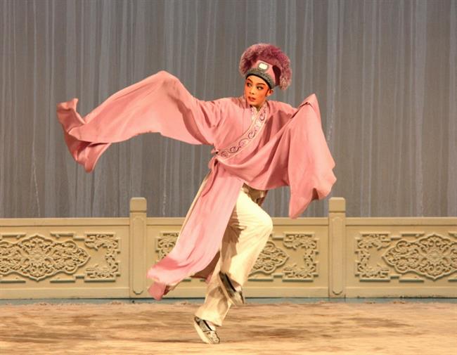 陈丽君在首届全国青少年戏曲邀请赛荣获金奖.jpg 陈丽君在首届全国青少年戏曲邀请赛荣获金奖.jpg