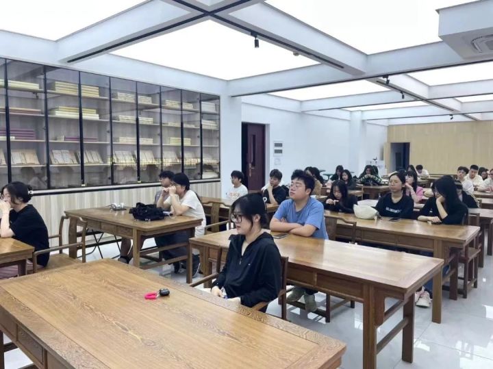 1685452617397_6475f749d0ff8e0001f45d08.jpeg 1685452617397_6475f749d0ff8e0001f45d08.jpeg