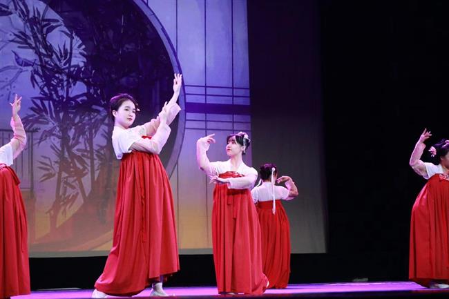 19演艺(五年一贯制)--台词月赛《曰》 (6).jpg